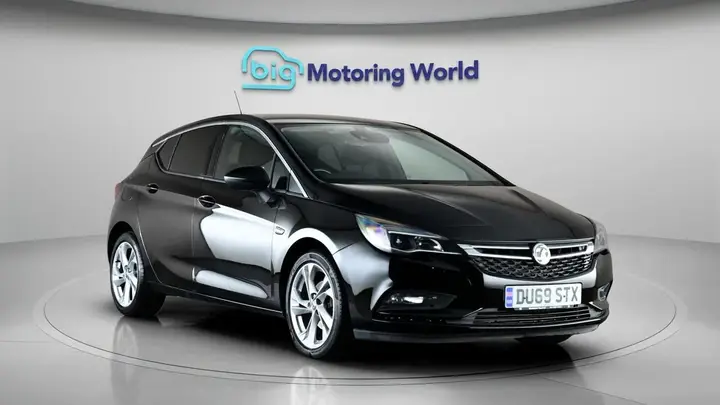 Vauxhall Astra 2019 photo 2