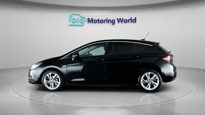 Vauxhall Astra 2019 photo 5