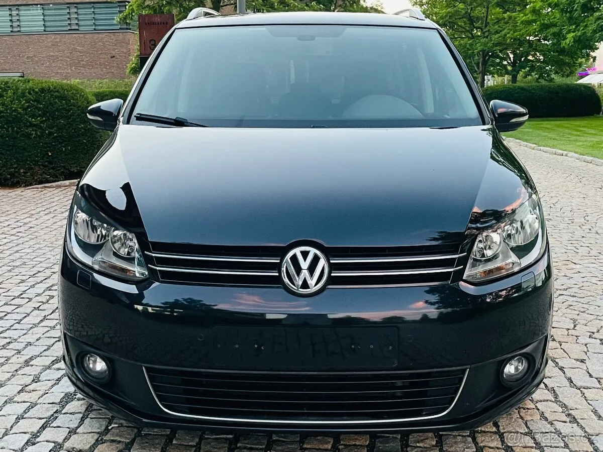 Volkswagen Touran 2015 photo 3