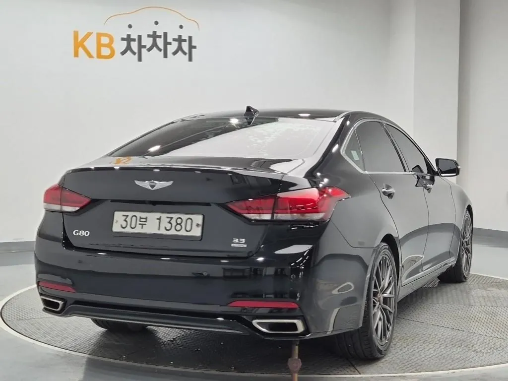 Genesis G80 2019 photo 3