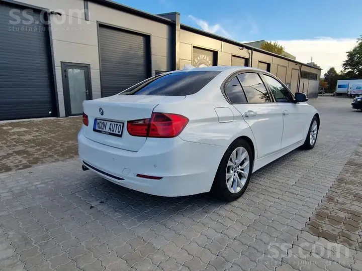 BMW 320D 2012 photo 4