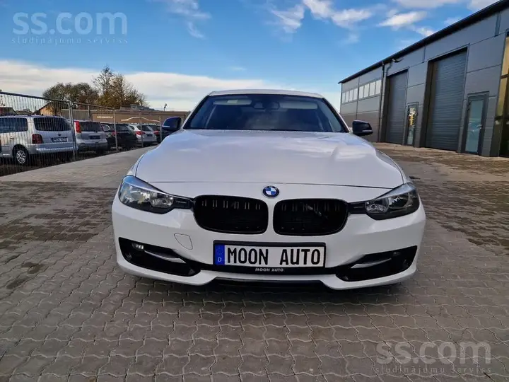 BMW 320D 2012 photo 2