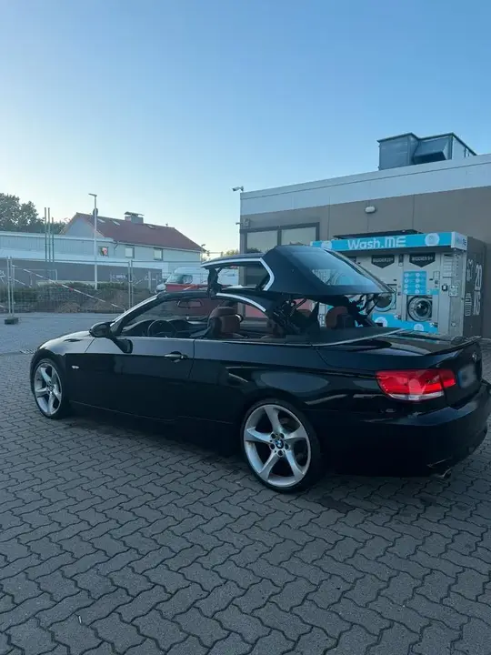 BMW E93