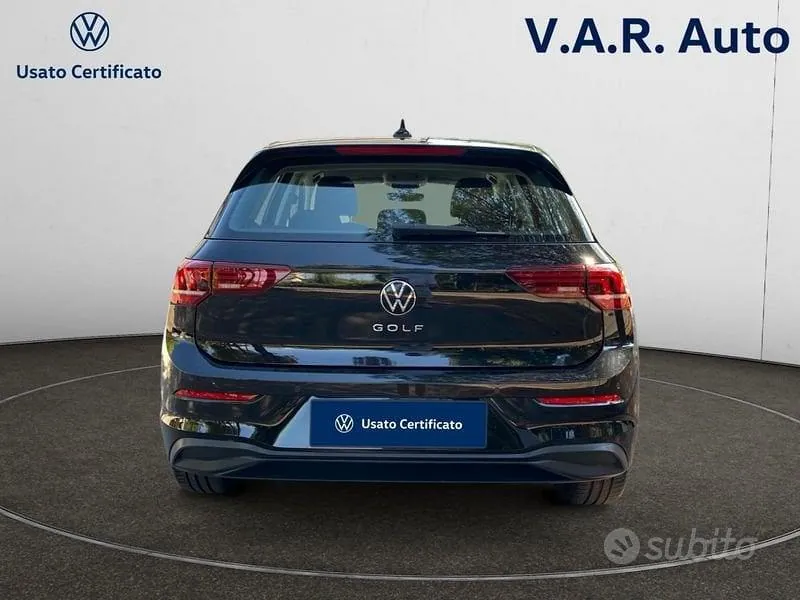 Volkswagen Golf 2025 photo 4