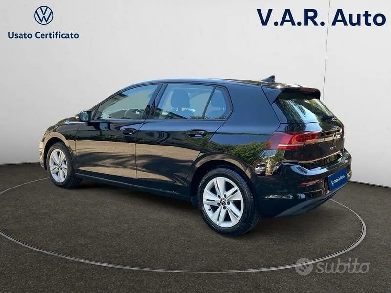 Volkswagen Golf 2025 photo 3