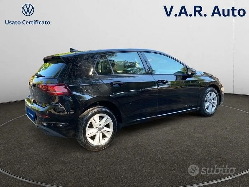 Volkswagen Golf 2025 photo 5