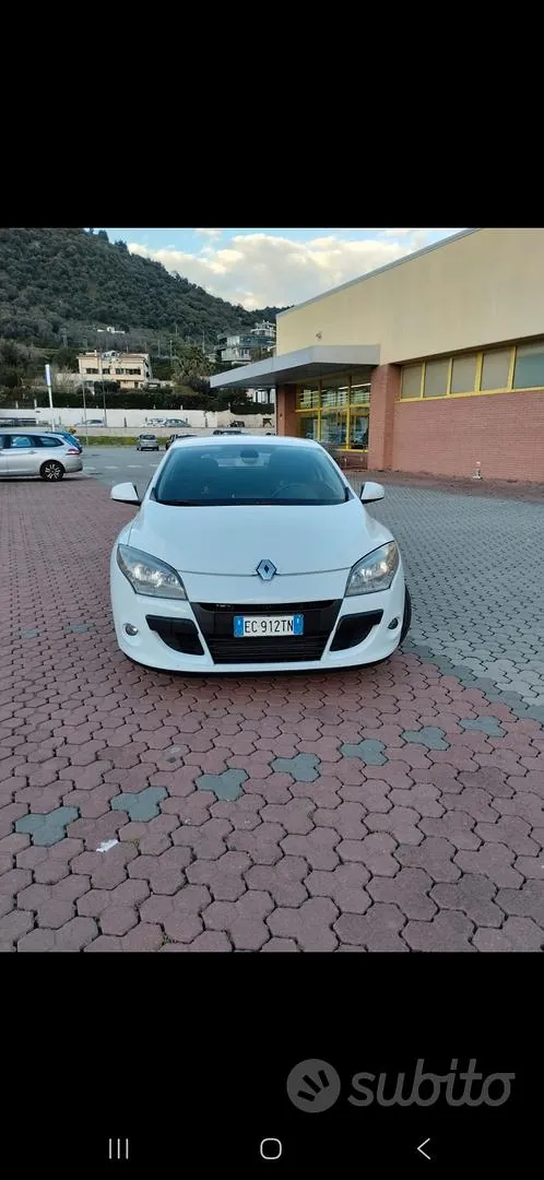 Renault Megane 2010 photo 3