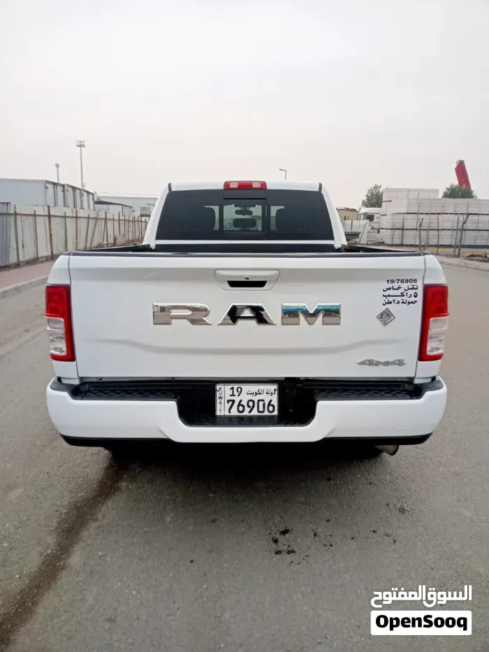 Dodge Ram 2021 photo 2