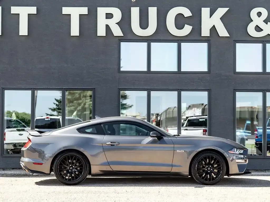 Ford Mustang 2021 photo 4