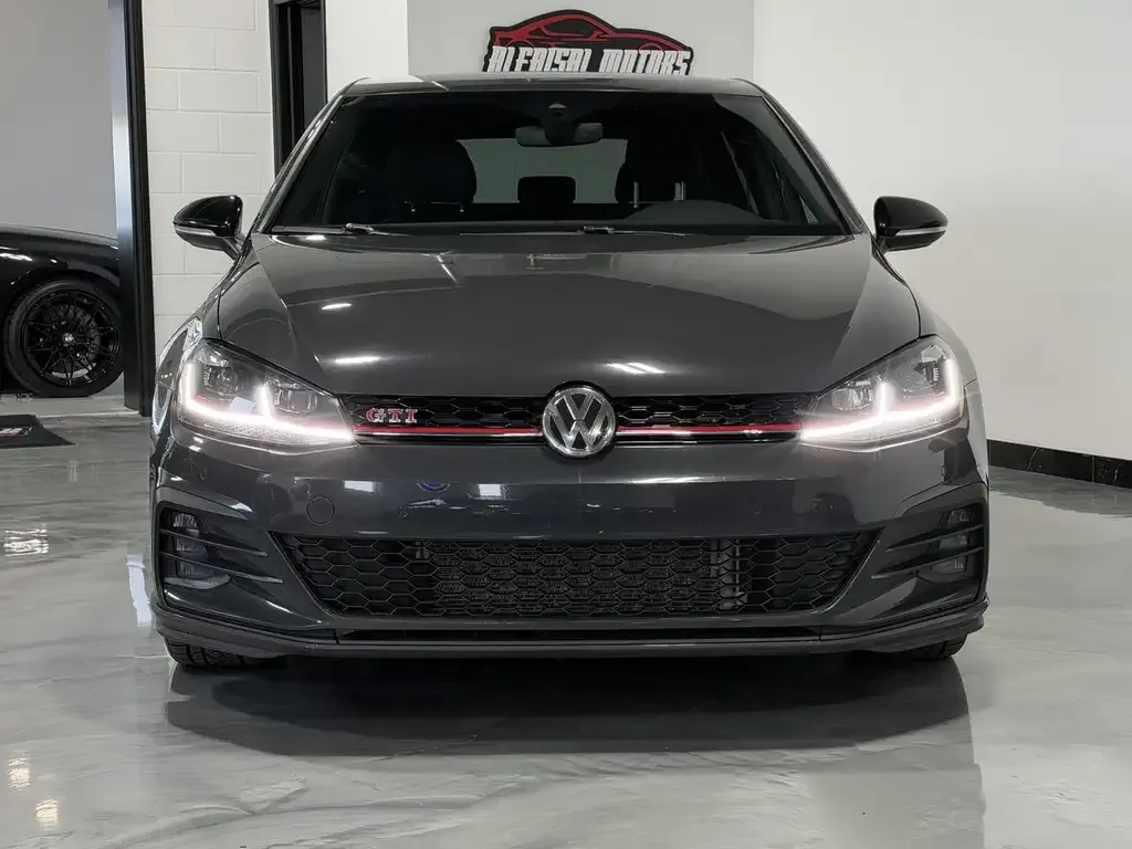 Volkswagen Golf Gti 2019 photo 2