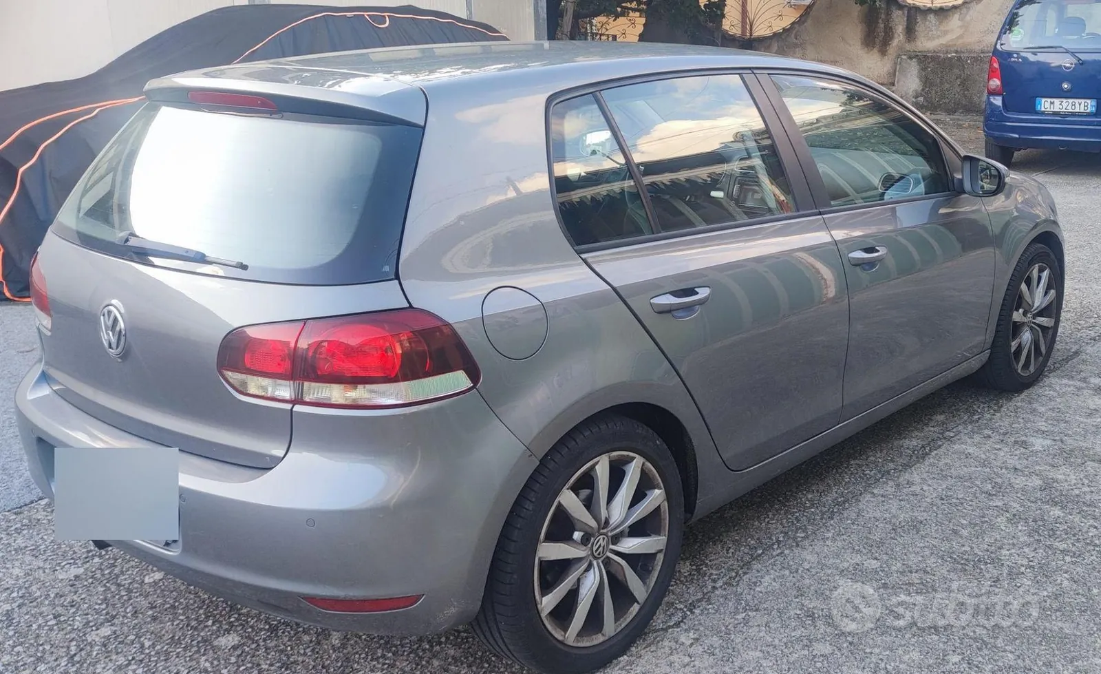 Volkswagen Golf 2010 photo 3