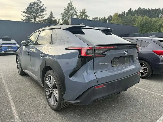 Subaru Solterra 2023 photo 4