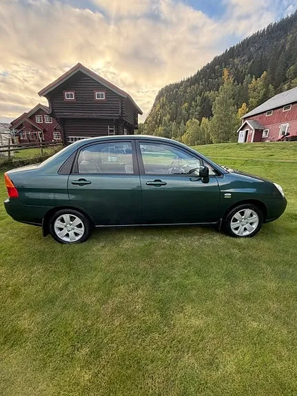 Suzuki Liana 2003 photo 3