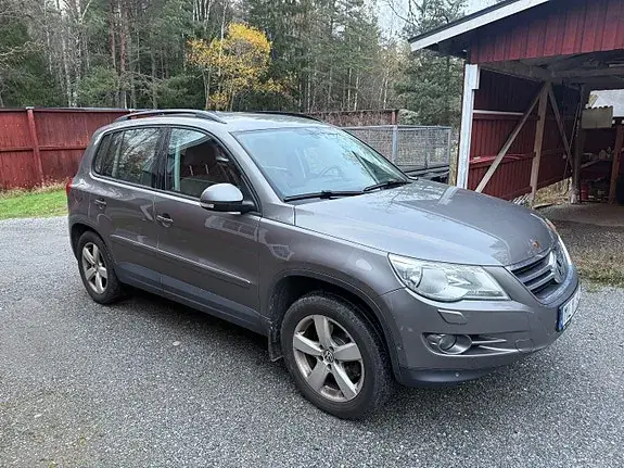 Volkswagen Tiguan 2011 photo 3
