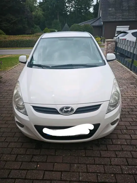 Hyundai I20