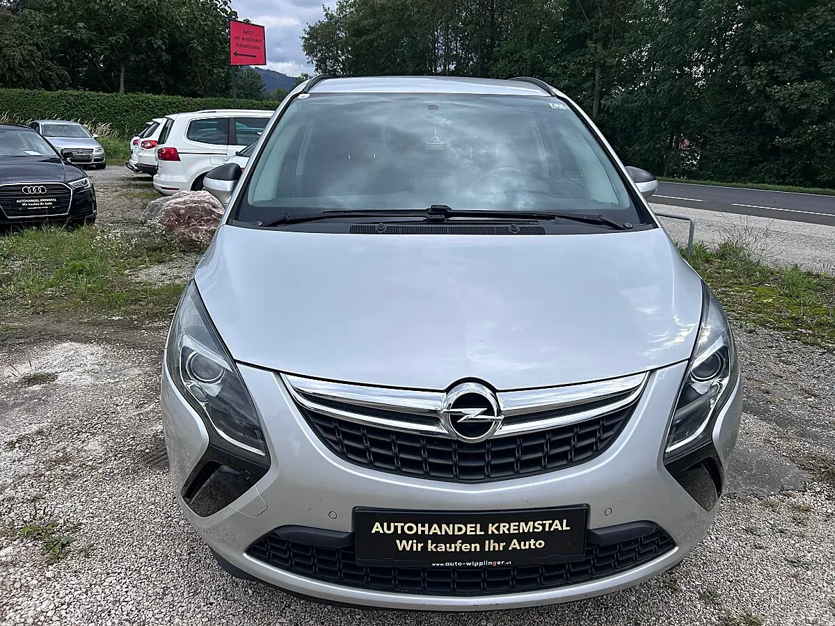 Opel Zafira Tourer 2015 photo 3