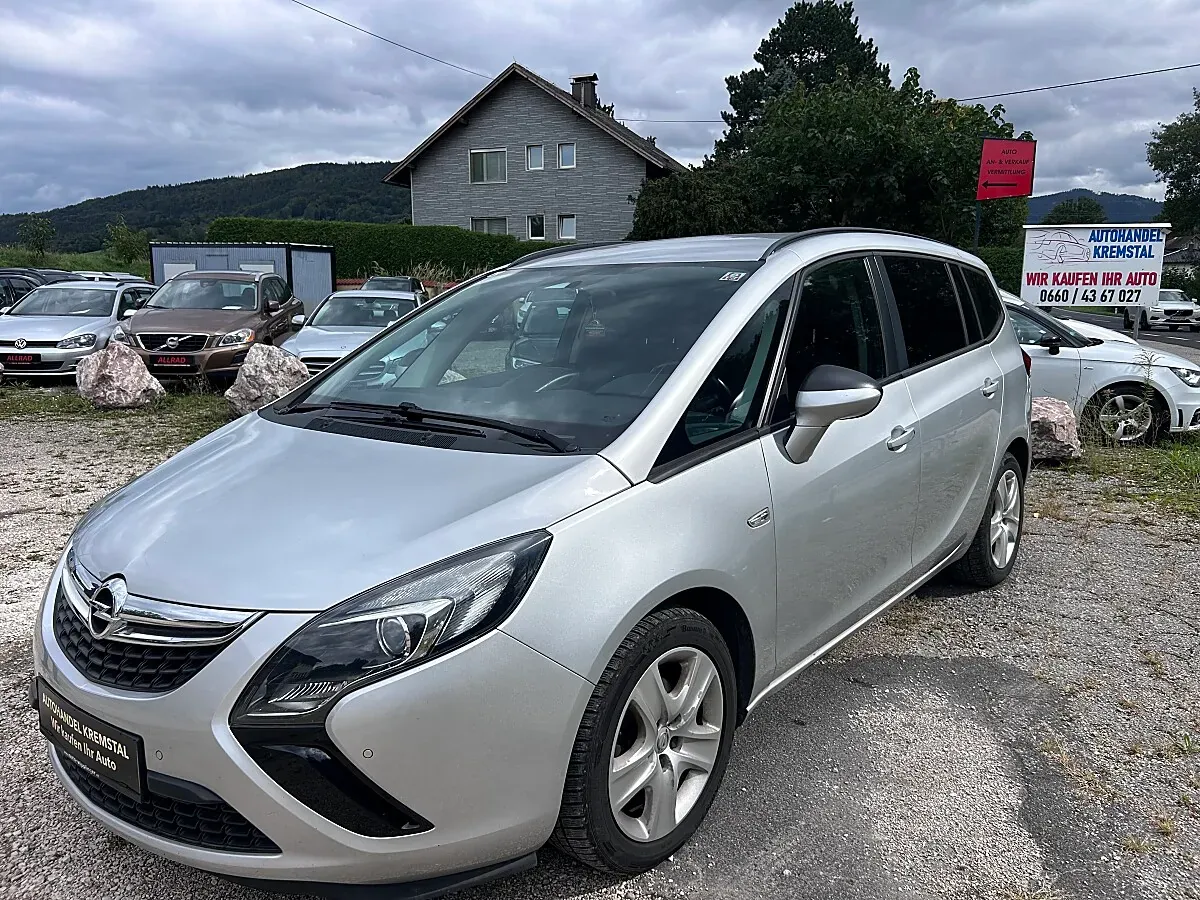 Opel Zafira Tourer 2015 photo 2