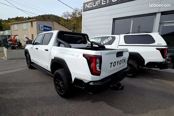 Toyota Hilux 2026 photo 2