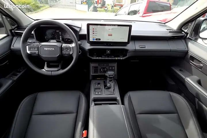 Toyota Hilux 2026 photo 3