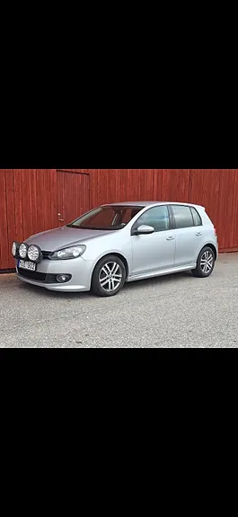 Volkswagen Golf 2012 photo 2