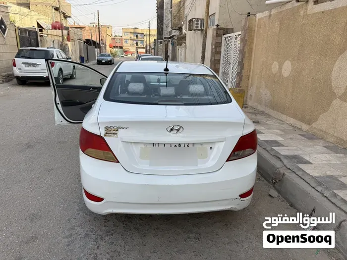 Hyundai Accent 2016 photo 3