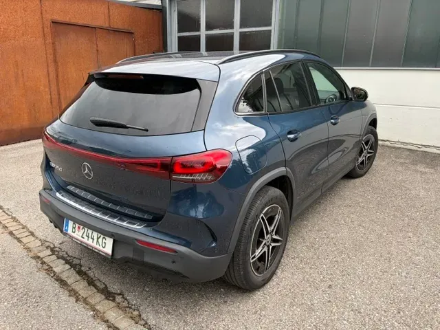Mercedes-Benz Eqa 2022 photo 2