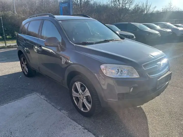 Chevrolet Captiva 2009 photo 2