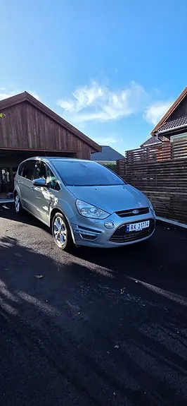 Ford S-Max 2010 photo 5