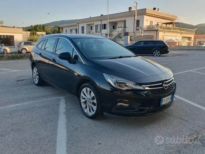 Opel Astra 2018 photo 4