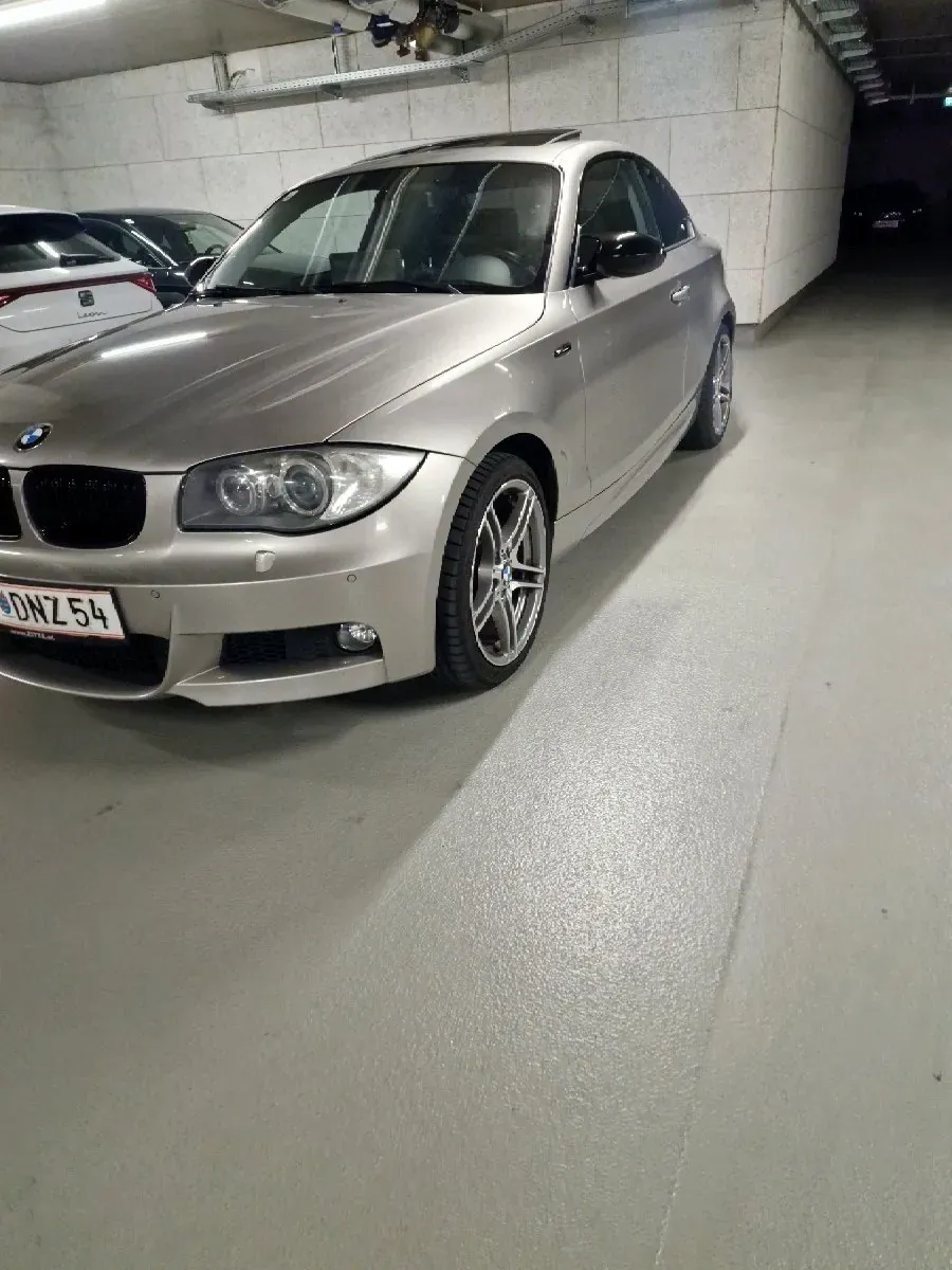 BMW 1 Series 2008 photo 2