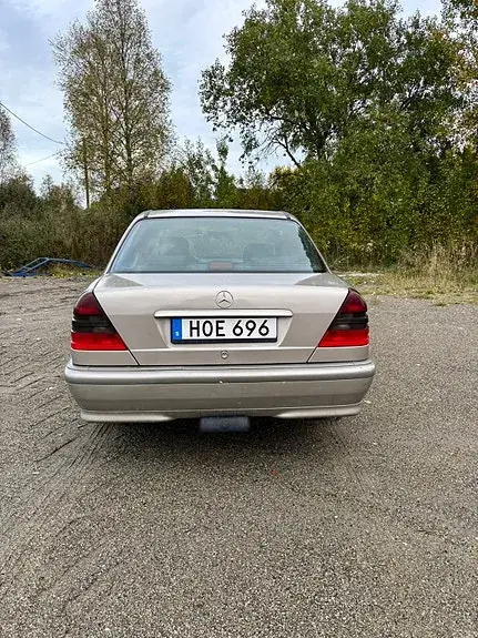 Mercedes-Benz C180 1998 photo 3