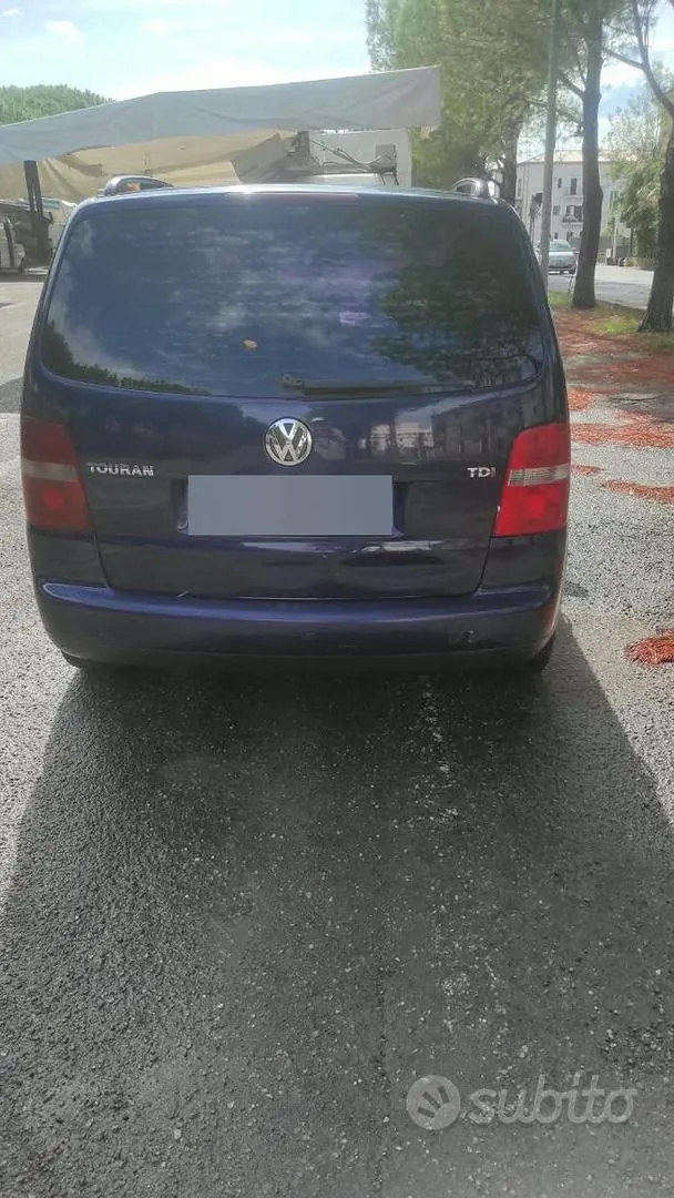 Volkswagen Touran 2003 photo 2