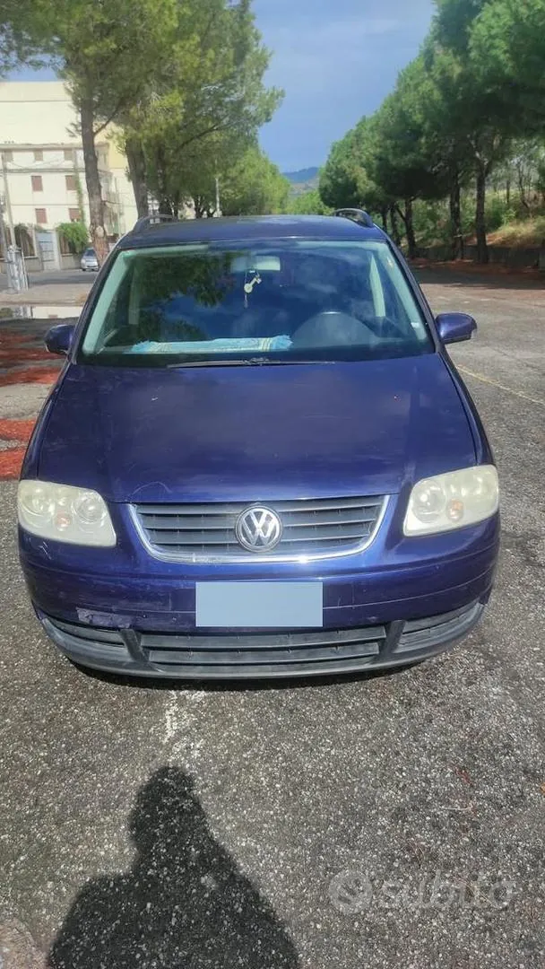 Volkswagen Touran 2003 photo 4