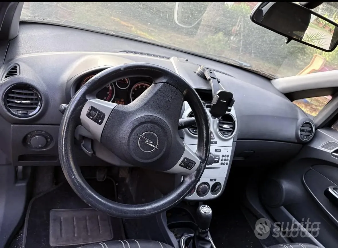 Opel Corsa 2009 photo 4