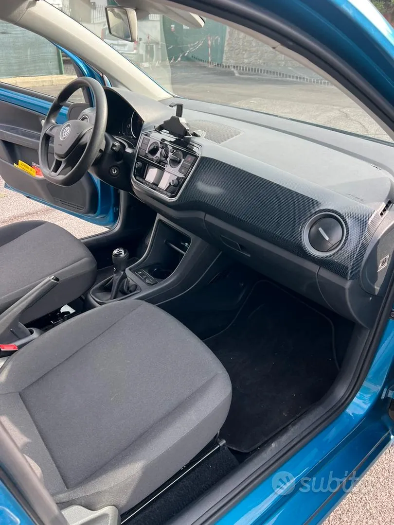 Volkswagen Up 2019 photo 5