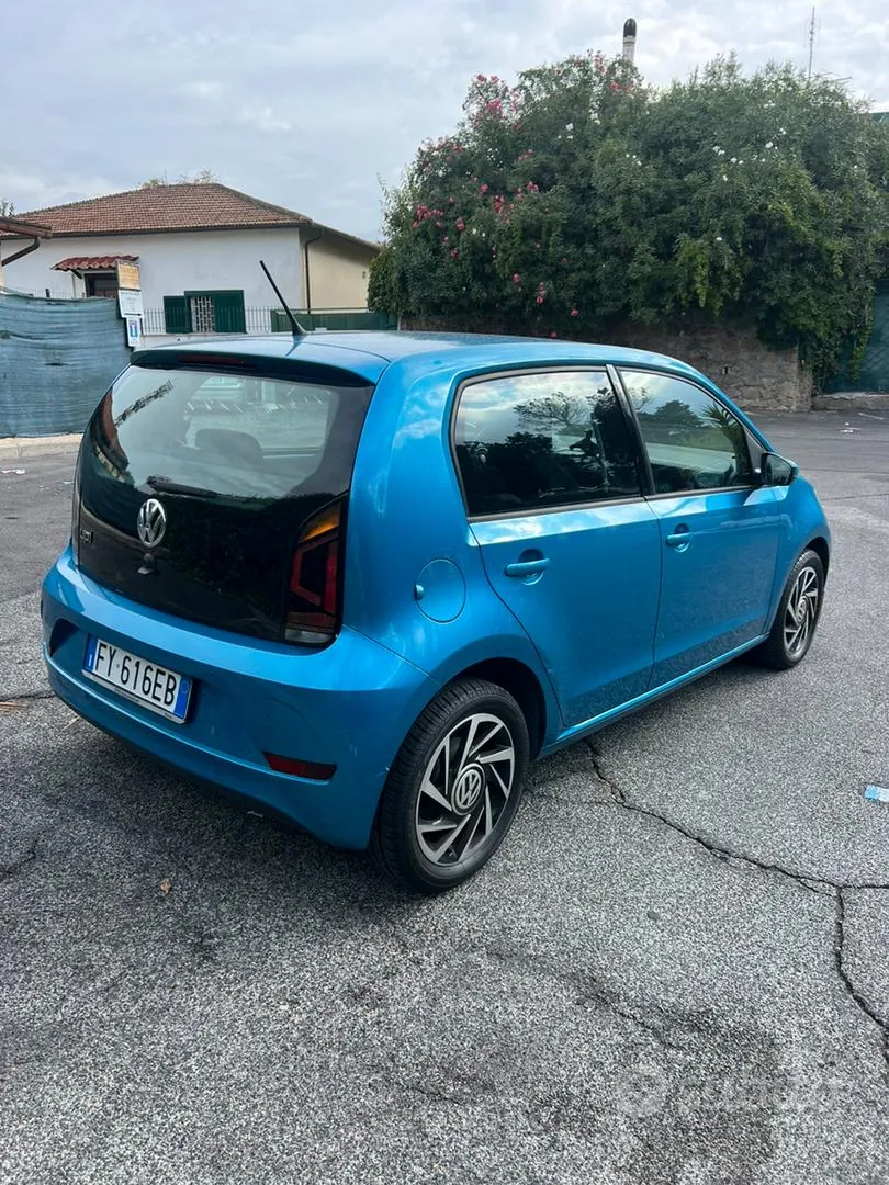 Volkswagen Up 2019 photo 3