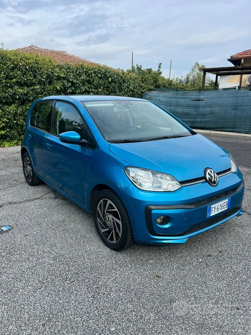 Volkswagen Up 2019 photo 2