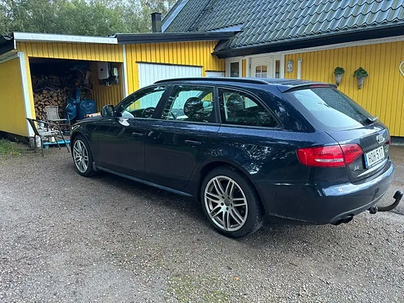 Audi A4 2009 photo 3