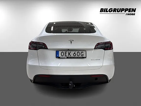 Tesla Model Y 2023 photo 5