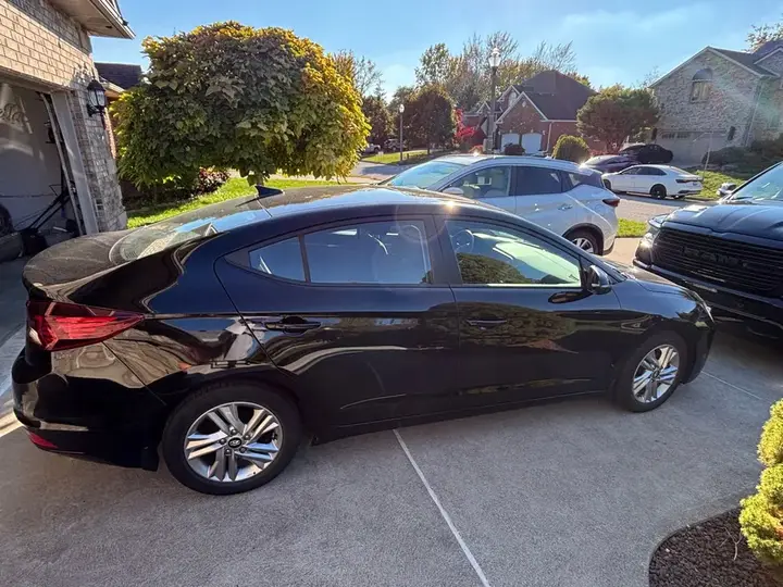 Hyundai Elantra 2020 photo 2