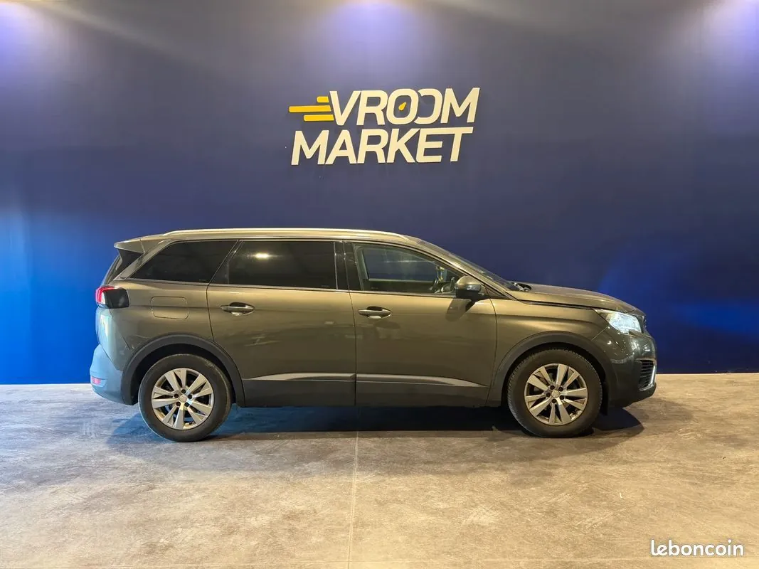 Peugeot 5008 2019 photo 2