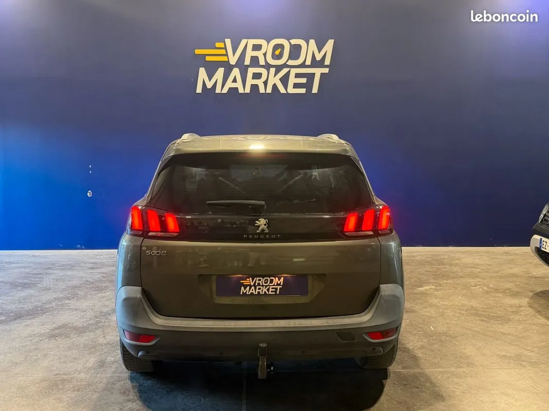 Peugeot 5008 2019 photo 4