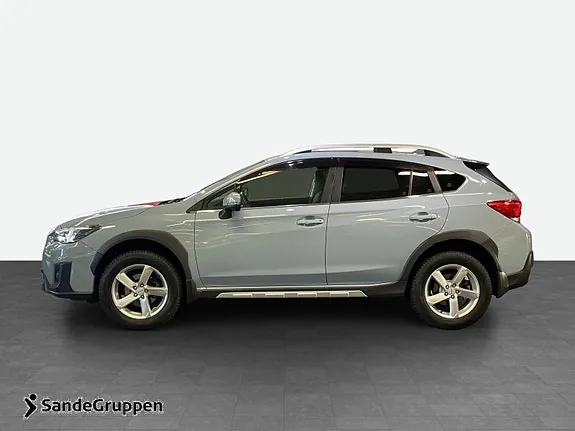 Subaru Xv 2018 photo 2