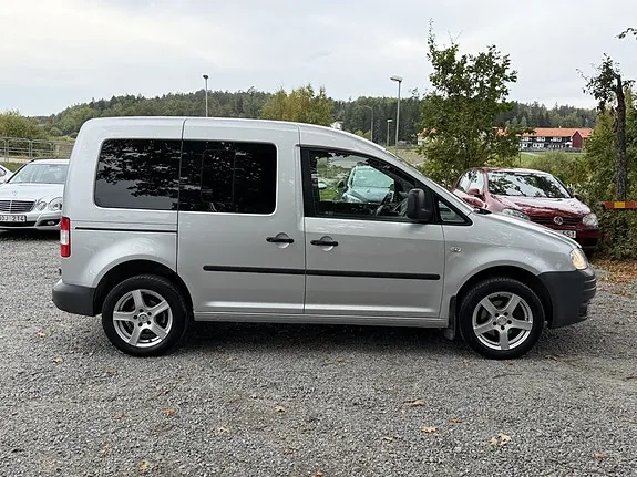 Volkswagen Caddy 2010 photo 5