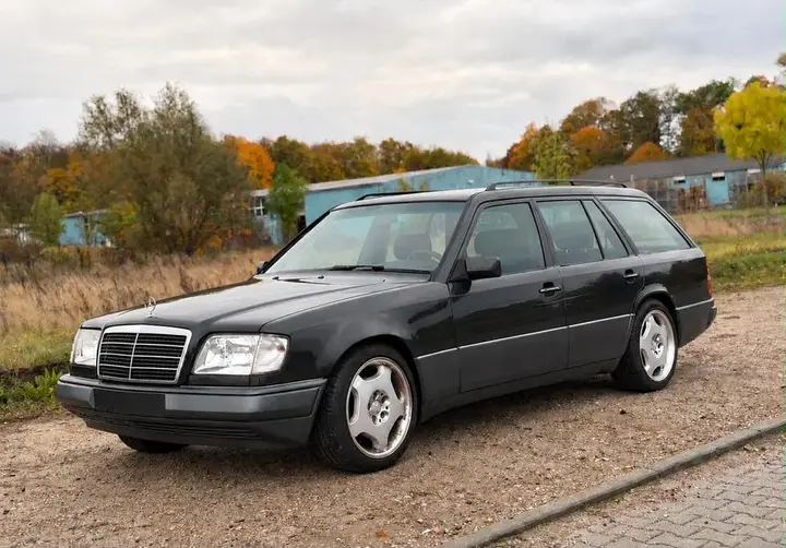 Mercedes-Benz W124
