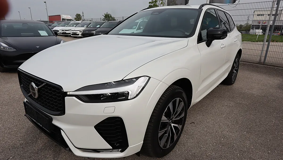 Volvo Xc60 2023 photo 3