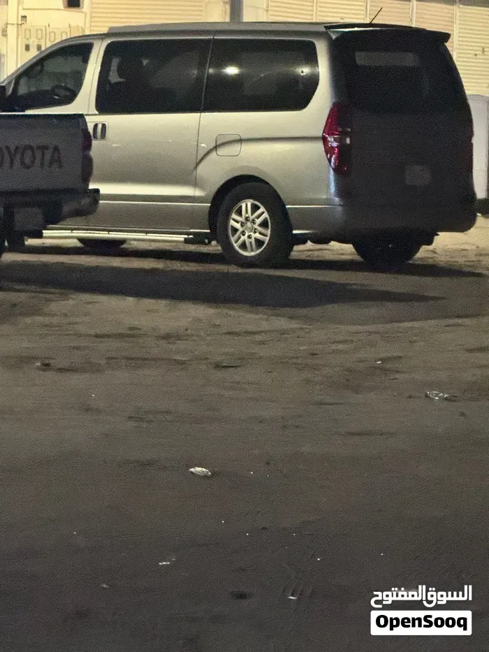 Hyundai H1 2017 photo 3