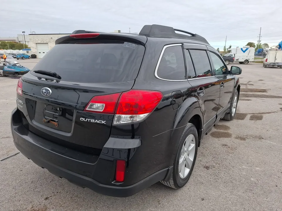 Subaru Outback 2014 photo 5
