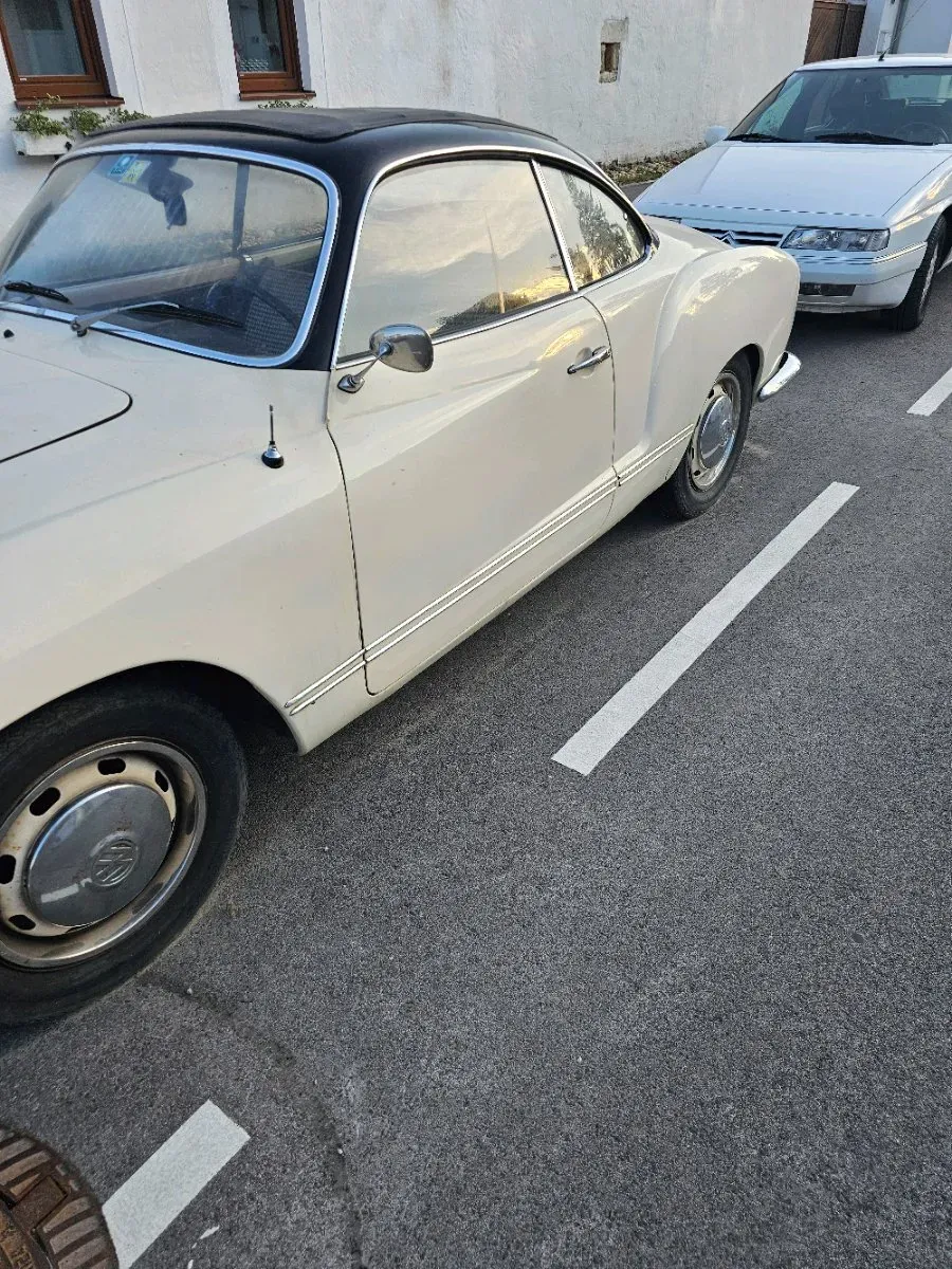 Volkswagen Karmann Ghia 1968 photo 2