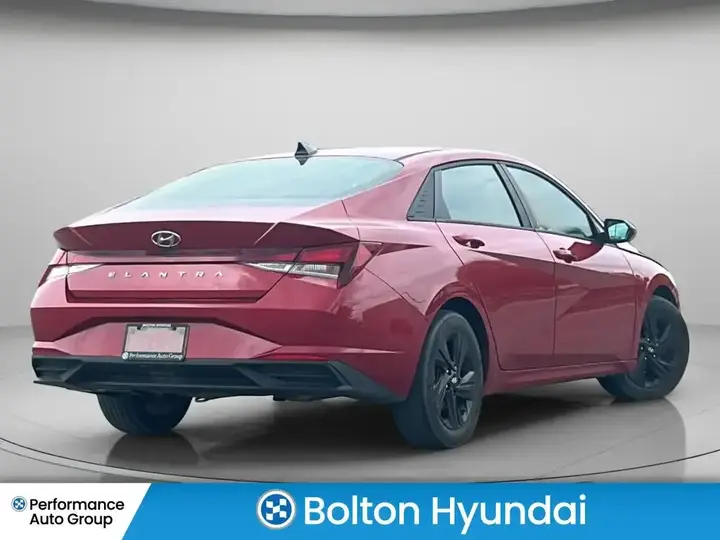 Hyundai Elantra 2022 photo 3